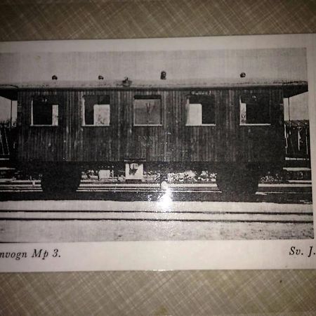 Fjordhytten. Rebuild Train Wagon From 1937. Apartment โอเดนเซ ภายนอก รูปภาพ