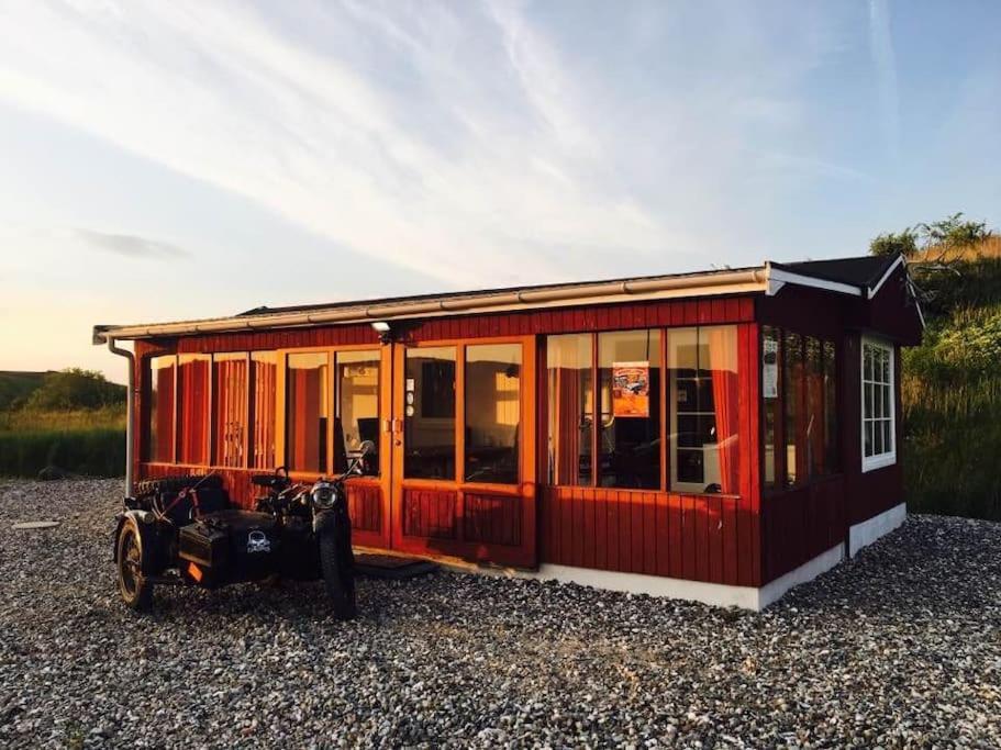 Fjordhytten. Rebuild Train Wagon From 1937. Apartment โอเดนเซ ภายนอก รูปภาพ